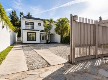 KNK-KNK-5023_2 · Oportunidad Casa 5 Amb a Estrenar Jardin de Calidad