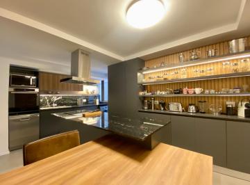 Departamento · 130m² · 5 Ambientes · 1 Cochera · Venta - Semi Piso de 3 Dorm. con Vista Parquizada. Martin, Rosario.