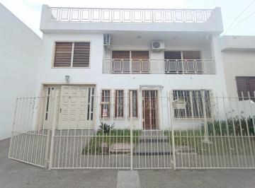 Casa · 137m² · 4 Ambientes · 8 Cocheras · Venta Casa Ituzaingo Sur