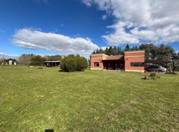 MDG-MDG-691_2 · Venta de Excelente Vivienda en Barrio