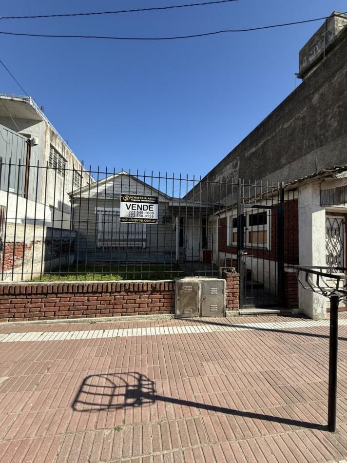 Casa al frente en Ph a reciclar totalmente o demoler