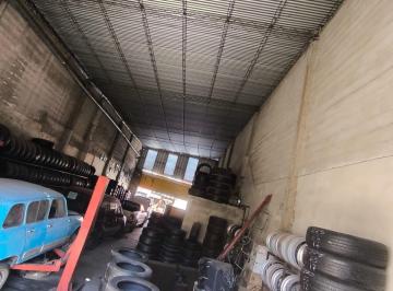 Bodega-Galpón de 2 ambientes, Córdoba · Galpón en Barrio San Martín - Calle Martín García - 368 m²