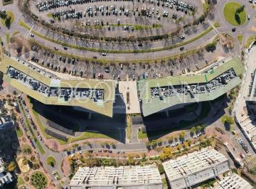 Oficina comercial · 60m² · 1 Cochera · Oficina en Alquiler