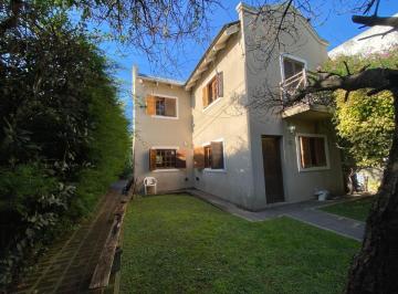 Casa · 151m² · 5 Ambientes · 1 Cochera · Casa en Venta en Gonnet - 3 Dorm. y Parque