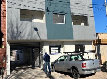 Departamento · 69m² · 3 Ambientes · Estrenar! Semipiso Pasante, Frente y Contrafrente Sol Plen
