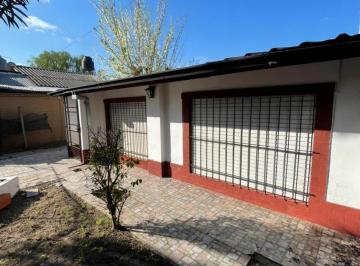 Casa · 78m² · 4 Ambientes · 2 Cocheras · Bº Villaverde Pilar