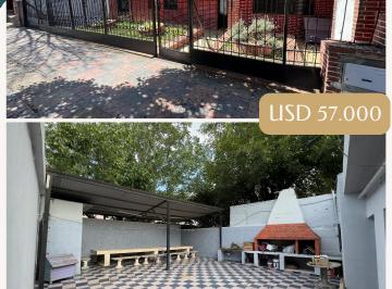 Casa de 8 ambientes, Córdoba · Venta Casa + Dpto a m de La Ruta 20