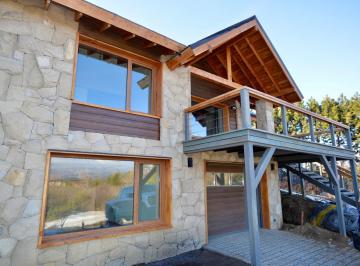Departamento · 169m² · 4 Ambientes · 1 Cochera · Departamento en Arelalquen Country Club