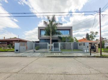 Foto · Venta Casa 5 Dorm 4 Baños Garage 4 Vehículos Quincho Pileta. V. Carlos Paz
