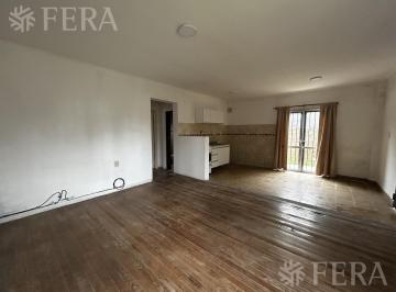 Casa · 46m² · 2 Ambientes · Venta Casa 2 Ambientes con Jardín en Guillermo E Hudson