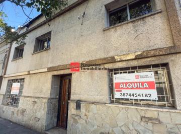 PH de 6 ambientes, Salta · Casa Disponible en Alquiler y Venta - Zona Centro