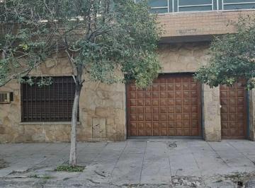 Casa de 4 ambientes, La Matanza · Casa 3 Ambientes Sobre Lote de 8,66x24,12 en Ramos Mejía!