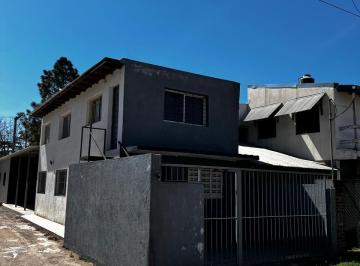 Bodega-Galpón de 3 ambientes, Mendiolaza · Galpon en Alquiler con Departamento de un Dormitorio en Mendiolaza