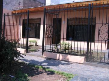 Casa · 100m² · 3 Ambientes · 1 Cochera · Chalet 3 Ambientes Hurlingham