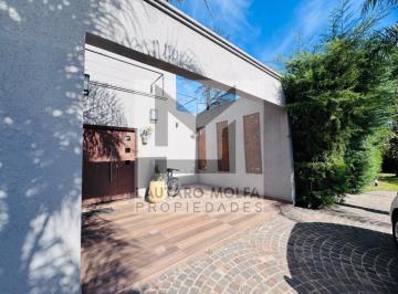 Casa · 180m² · 5 Ambientes · 3 Cocheras · Casa de Categoria en Doble Lote Barrio Cerrado La Arboleda