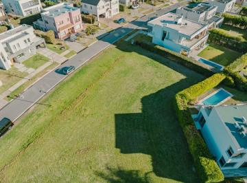 Terreno · 721m² · Venta 2 Lotes Contiguos Nuevo Quilmes (721 m² y 681 M&sup2;). Venta Individual o Conjunta.