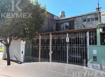 Casa · 117m² · 4 Ambientes · 1 Cochera · Casa en Venta 3 Dorm. Juan B. Justo Manzana 19 Berisso