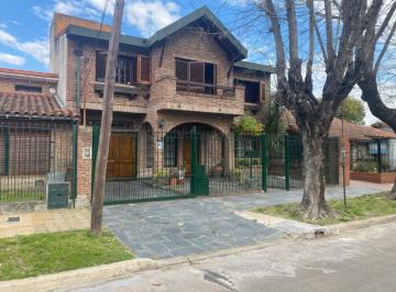 Casa · 206m² · 5 Ambientes · Casa 5 Ambientes Apta Crédito en Venta San Miguel