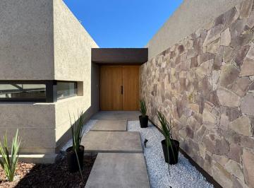 Casa de 4 ambientes, Malagueño · Venta Casa Tres Dorm. con Patio en Barrio Cerrado Las Cañitas Malagueño