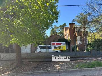 INB-INB-3712_2 · Casa 4 Dorm.. | Calle