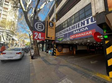 Garage · Cochera en Venta en Microcentro