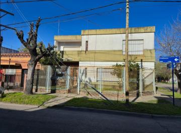 Casa de 4 ambientes, La Matanza · Casa Americana Reciclada Cañerias de Agua, Gas y Cloacas, Vta Urgente