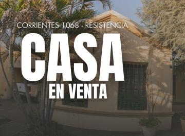 Casa · 327m² · 9 Ambientes · 3 Cocheras · Casa con Hermoso Parque en Corrientes Al 1000