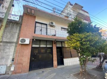 Casa · 207m² · 6 Ambientes · 1 Cochera · Alquiler - Casa - Uso Comercial - Olleros 3300 - Colegiales