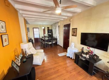 Casa de 4 ambientes, La Plata · Casa en San Carlos, La Plata