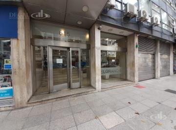 Oficina comercial · 107m² · Alquiler Oficinas en Monserrat