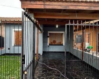 Imagen1 · Venta Casa 4 Amb con Patio Barrio Etchepare