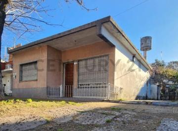 PH · 51m² · 3 Ambientes · 1 Cochera · Venta PH 3 Ambientes a Refaccionar – Castelar Norte