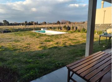 Casa · 175m² · 5 Ambientes · 3 Cocheras · Casa en Alquiler San Sebastian - Cuan Propiedades