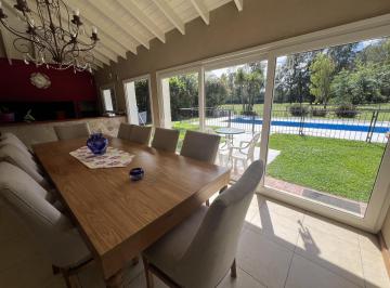 Casa · 200m² · 5 Ambientes · Casa en Country St. Thomas Norte