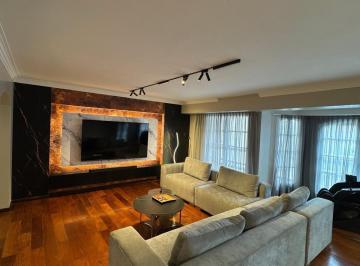 Departamento · 220m² · 4 Ambientes · Increible Piso Completo en Venta - Salta 600