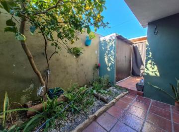 PH · 80m² · 4 Ambientes · Venta Depto Tipo Casa de Cuatro Ambientes Sobre Av