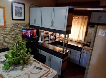 PH · 95m² · 3 Ambientes · 1 Cochera · Venta Departamento Tipo Casa Ezpeleta