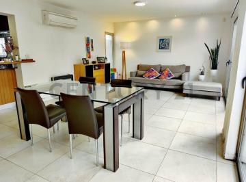 Casa · 100m² · 6 Ambientes · 1 Cochera · Triplex 2 Dorm. en Venta, 12 E 511 y 510