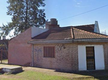 Casa de 2 ambientes, Esteban Echeverría · Oportunidad! PH en Venta en Esquina!