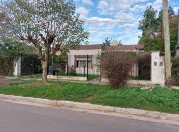 Casa · 90m² · 3 Ambientes · 3 Cocheras · Venta - Casa Americana - Dos Dorm. - Oportunidad