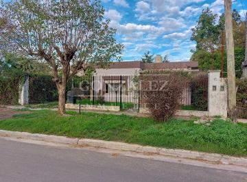 Casa · 90m² · 3 Ambientes · 3 Cocheras · Venta - Casa Americana - Dos Dorm. - Oportunidad