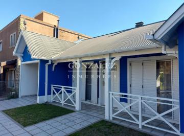 Casa · 125m² · 3 Ambientes · 2 Cocheras · Chalet a La Venta - Nuevo Valor - Acepta Prop. C/parte de Pago
