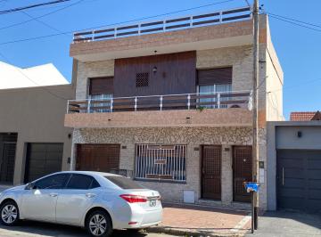 Casa de 5 ambientes, Lanús · Casa Lote Propio con Departamento de 2 Ambientes Interno
