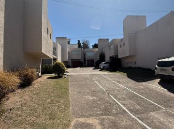 Casa de 5 ambientes, Córdoba · Hermoso Duplex Housing Villa Belgrano
