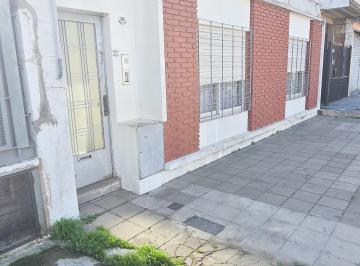 PH de 3 ambientes, Lanús · Venta PH 3 Ambientes con Amplio Patio – ¡Súper Luminoso y Apto Crédito!