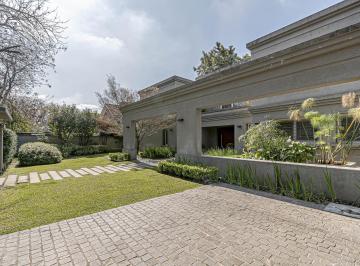 Casa · 537m² · 7 Ambientes · 2 Cocheras · En Venta - Casa en La Horqueta