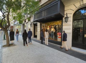 Local comercial · 170m² · Recoleta - Venta - Local - Comercial - Premium - Vidriera - Amplio Sotan