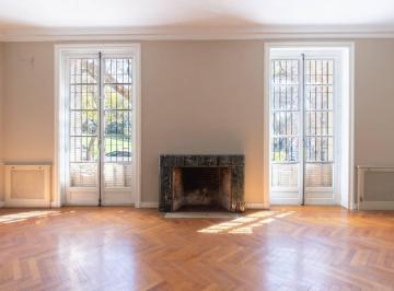 Departamento · 599m² · 9 Ambientes · 1 Cochera · Posadas y Bioy Casares