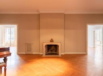 Departamento · 599m² · 9 Ambientes · 1 Cochera · Posadas y Bioy Casares