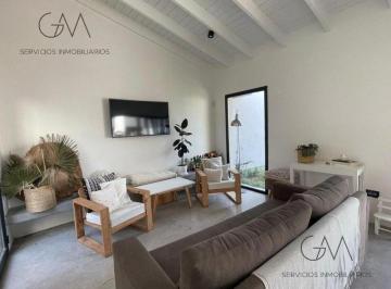 Casa · 230ha · 4 Ambientes · 2 Cocheras · Casa en Alquiler Temporada